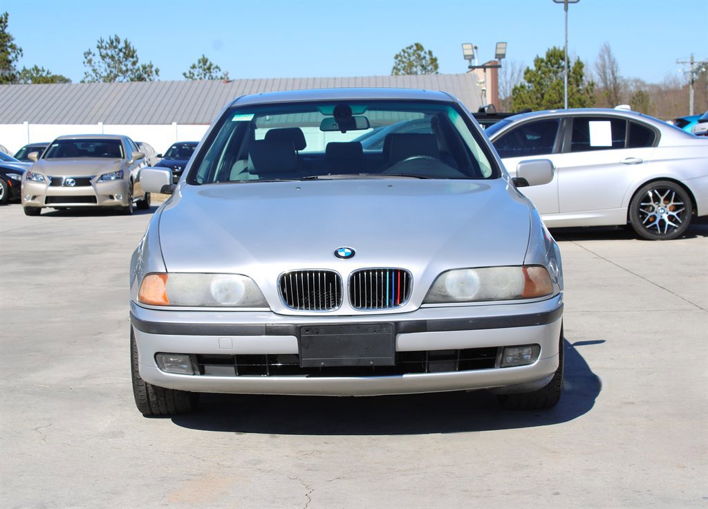 2000 BMW 540i Sedan