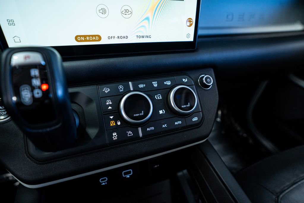 2023 Land Rover Defender 110 X-Dynamic SE