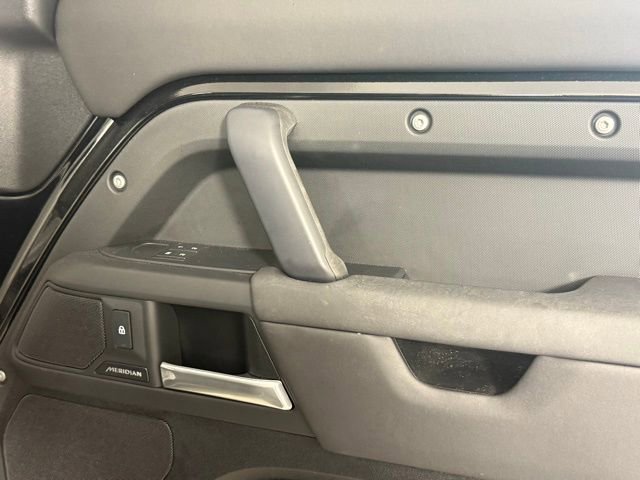 2025 Land Rover Defender 110 S