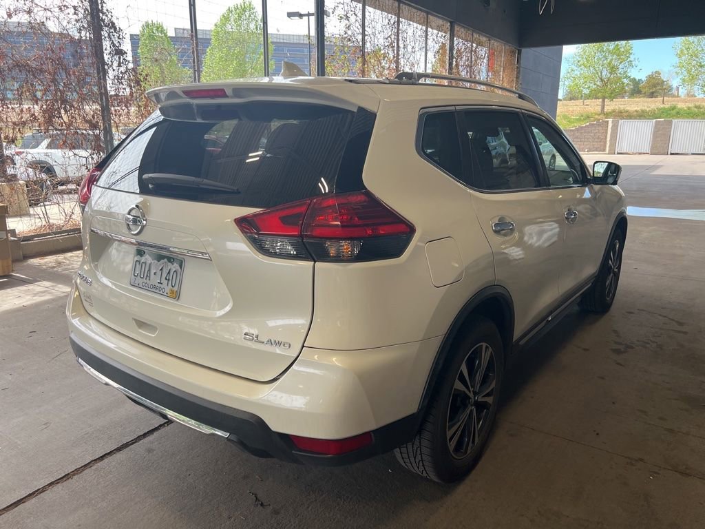 2017 Nissan Rogue SL