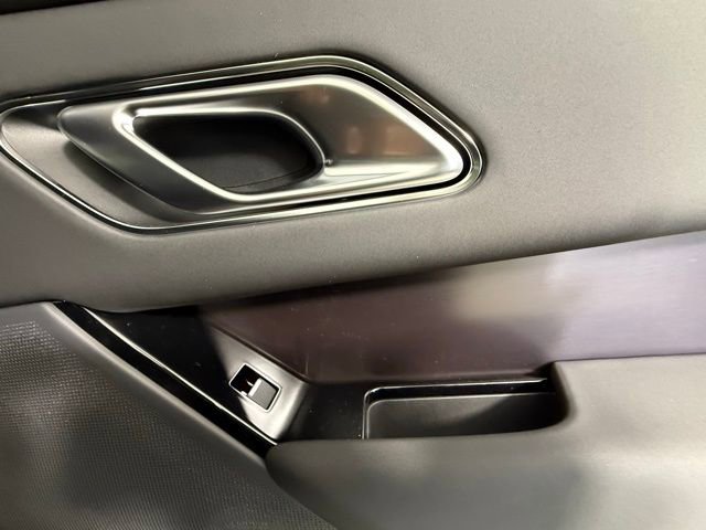 2026 Land Rover Range Rover Velar Dynamic SE