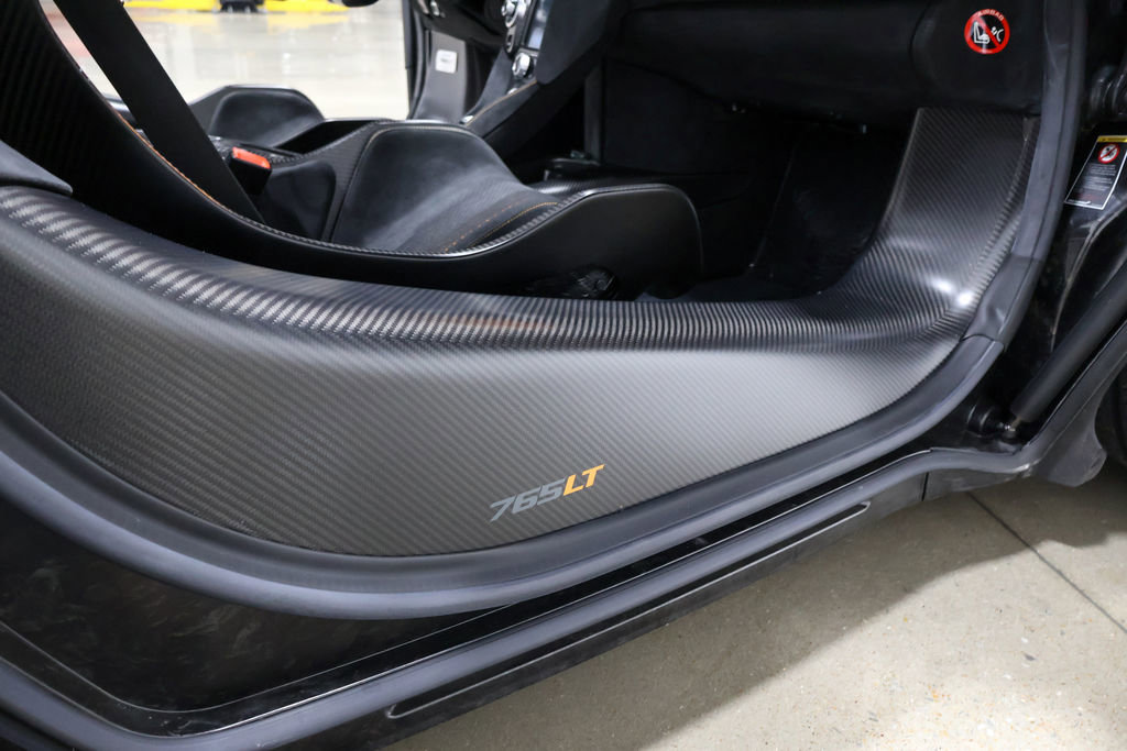 Used 2022 McLaren 765LT photo 64