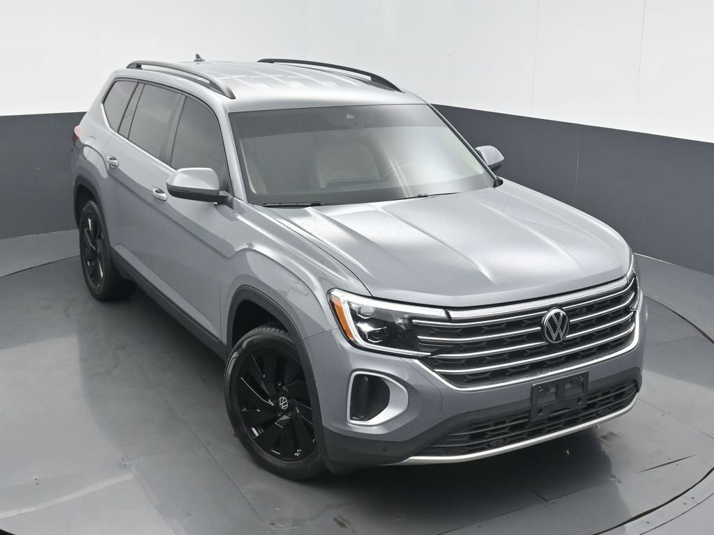 2025 Volkswagen Atlas SE