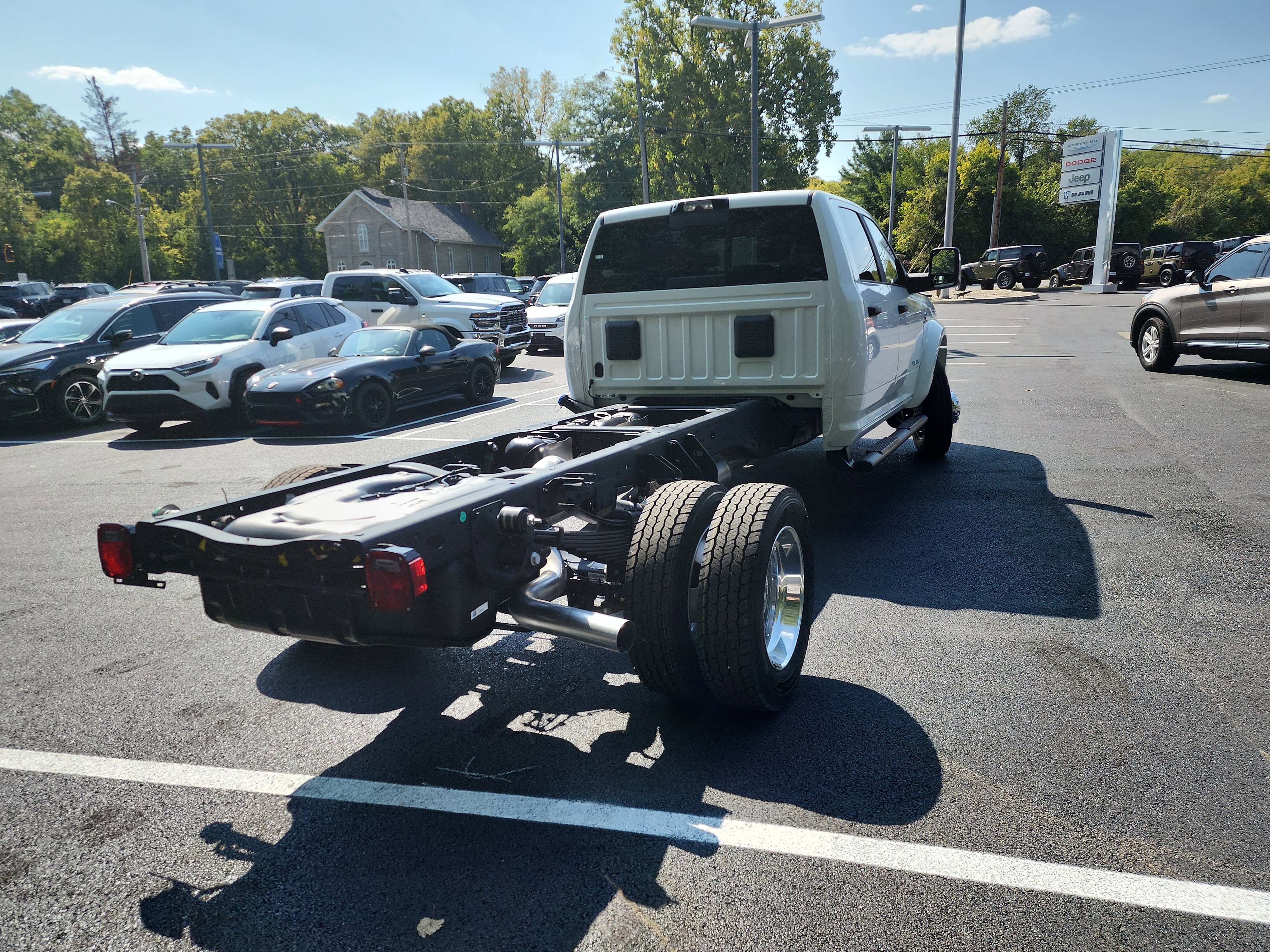 2026 RAM 5500 4x4 Crew Cab