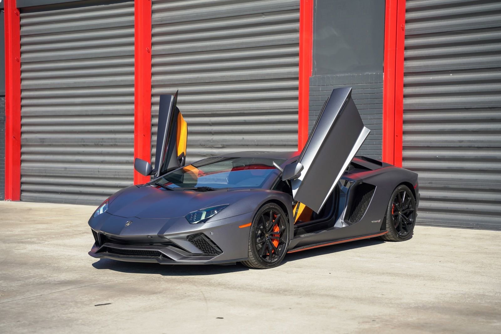 Used 2017 Lamborghini Aventador S