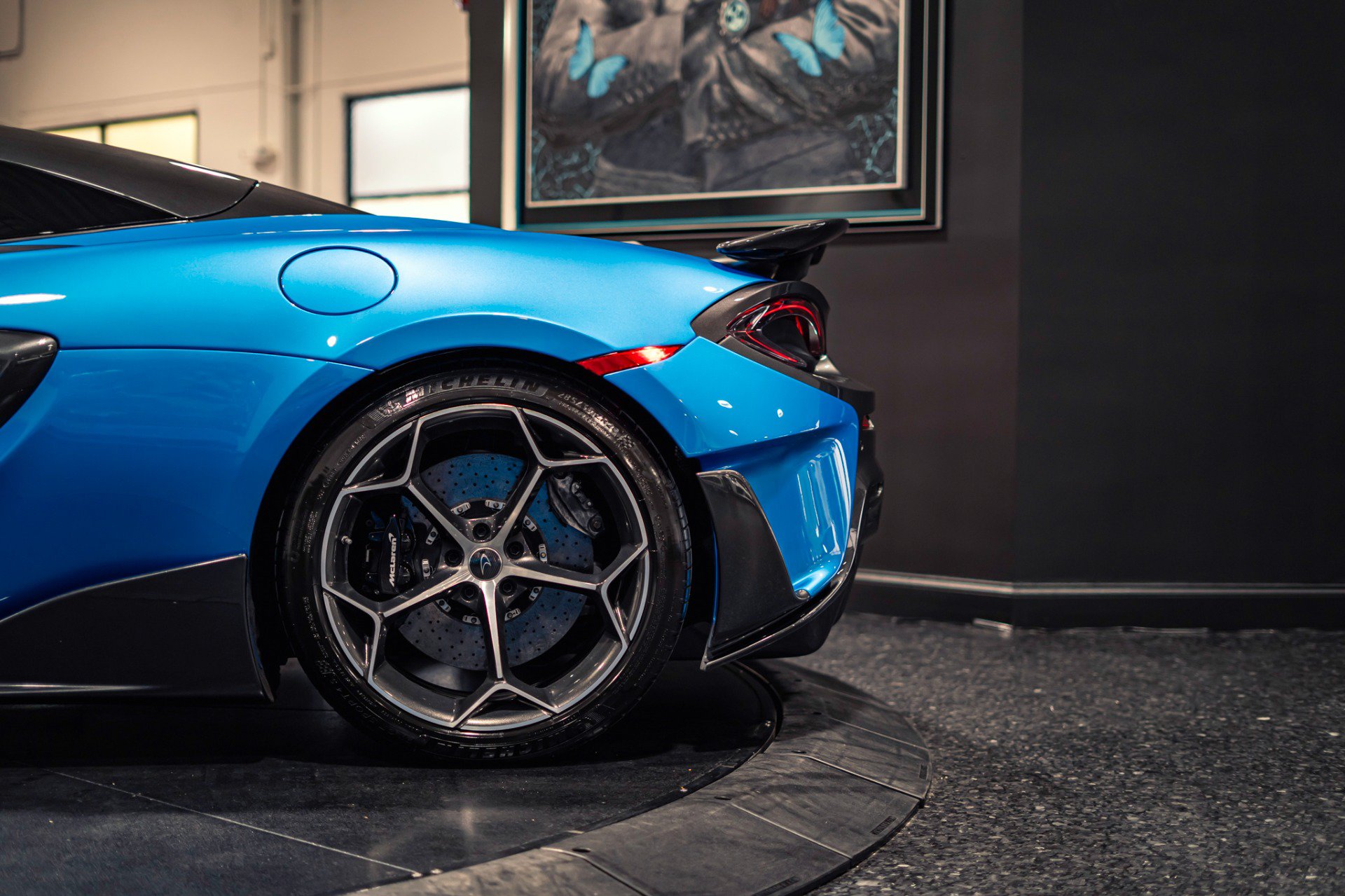 Used 2020 McLaren 600LT Spider photo 9