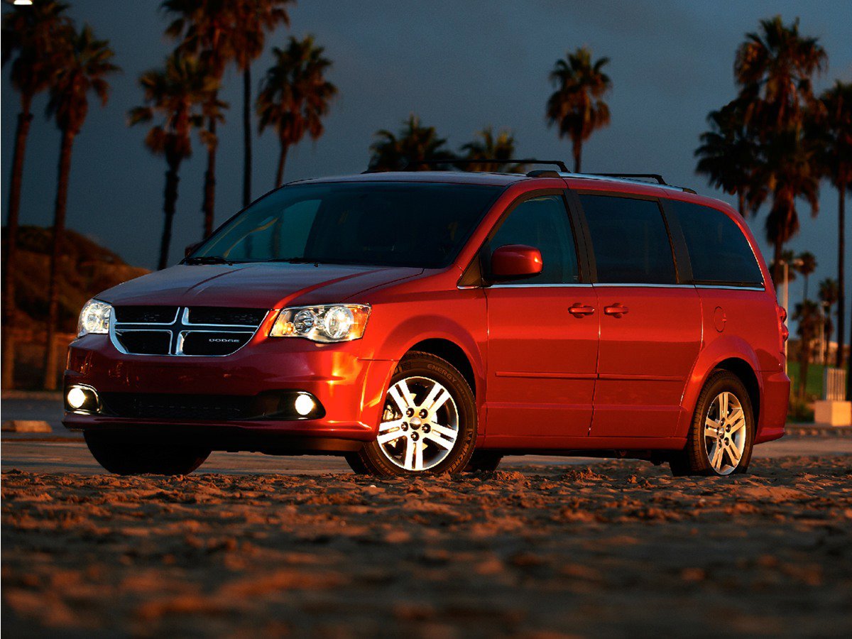 Used 2016 Dodge Grand Caravan SXT w/ Rear Park Assist Package