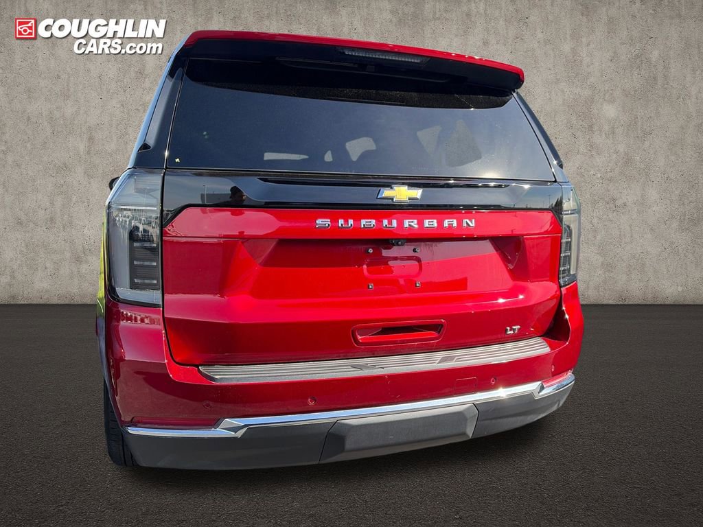 2025 Chevrolet Suburban LT