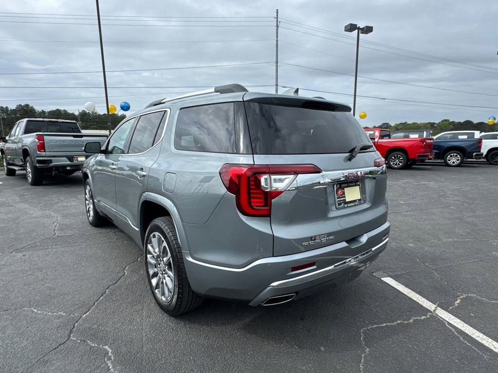 2023 GMC Acadia Denali