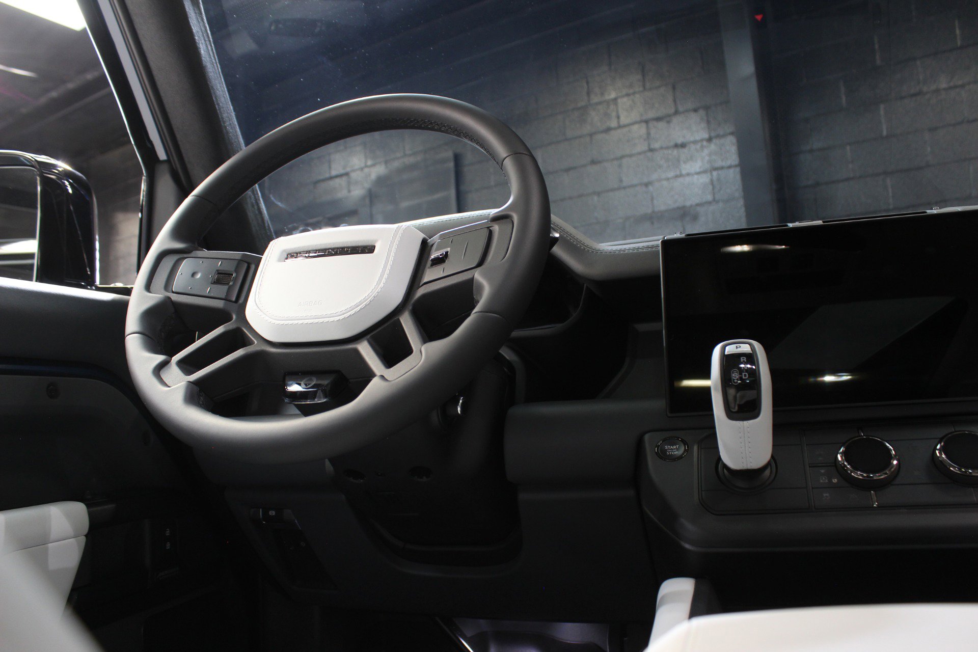 2026 Land Rover Defender 110