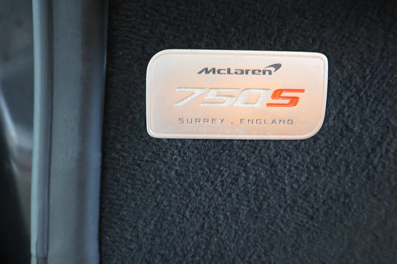 Used 2025 McLaren 750S Spider photo 20