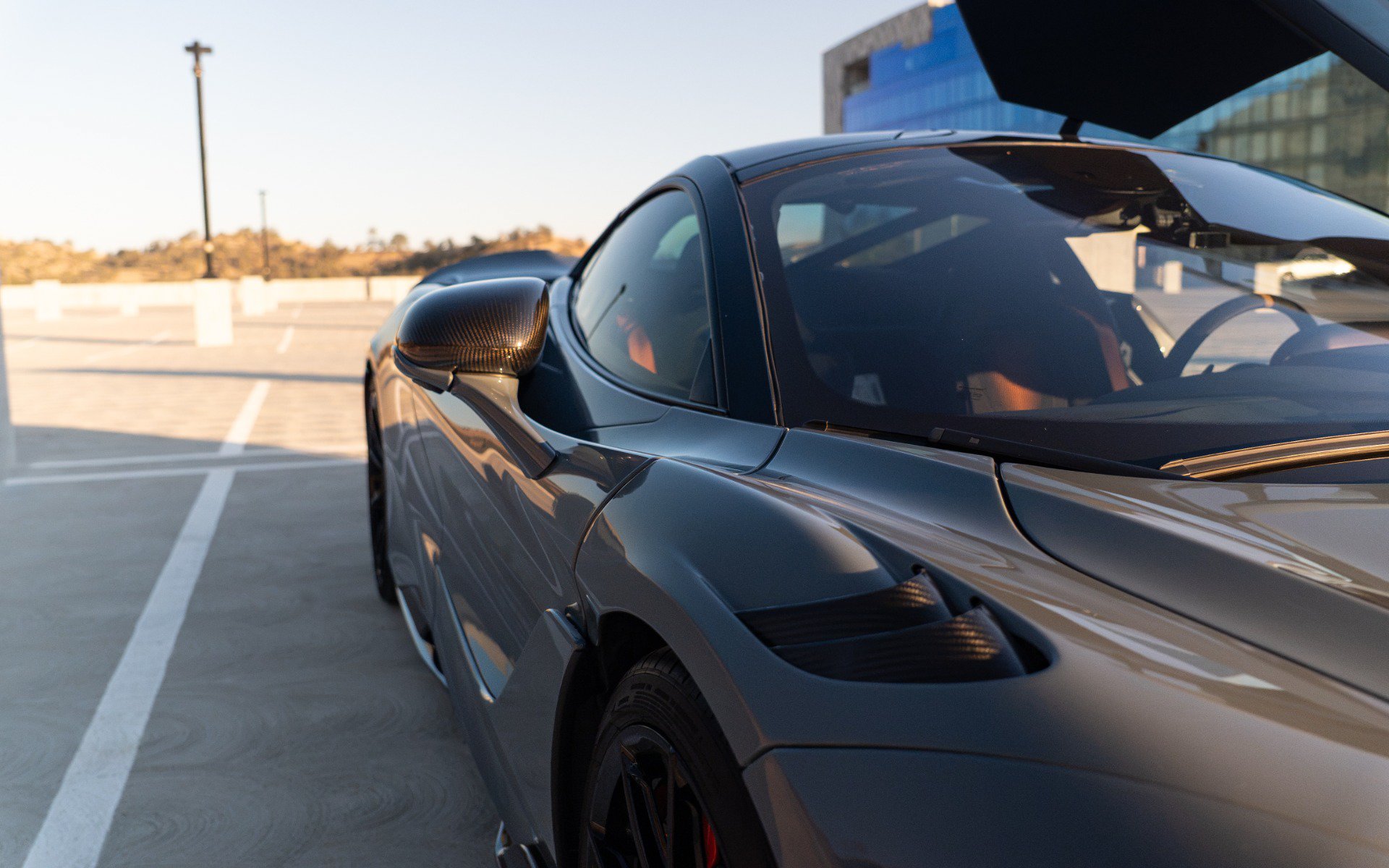 Used 2021 McLaren 765LT photo 30