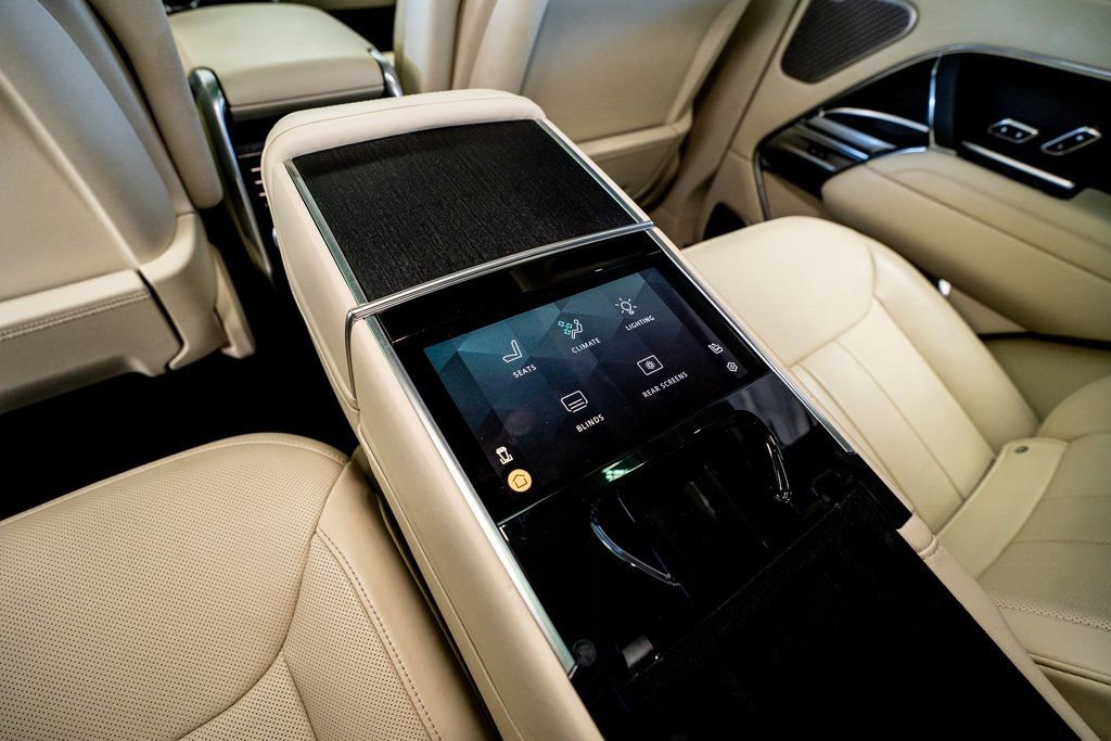 2024 Land Rover Range Rover Autobiography