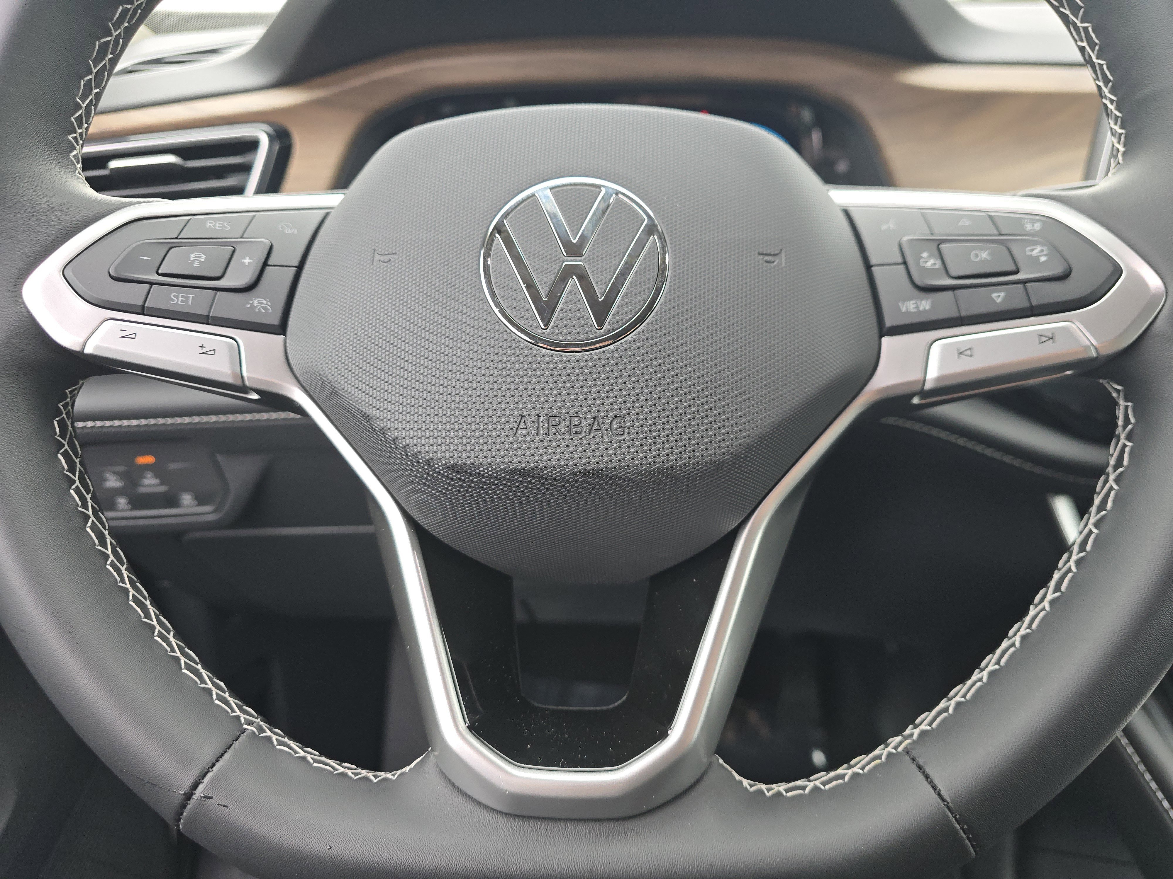 2026 Volkswagen Atlas SE