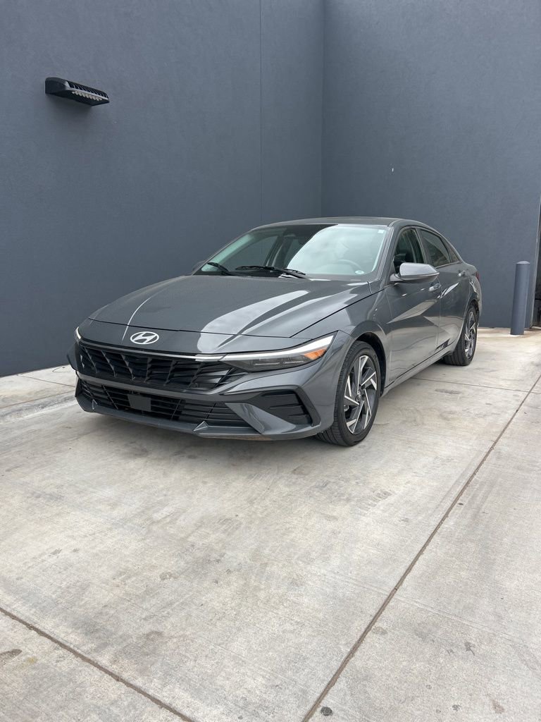 Certified 2025 Hyundai Elantra Limited