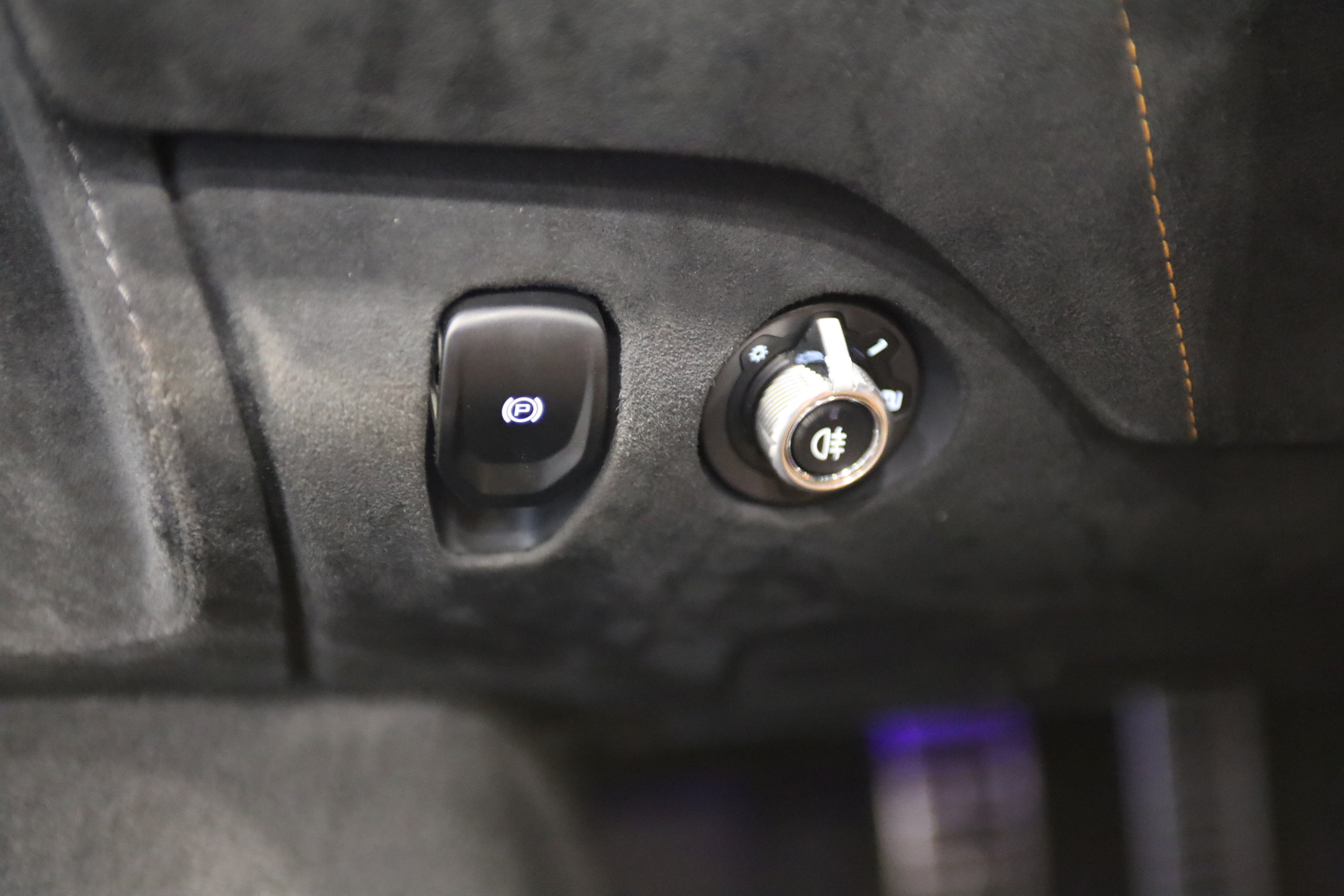 Used 2019 McLaren 720S Performance photo 19