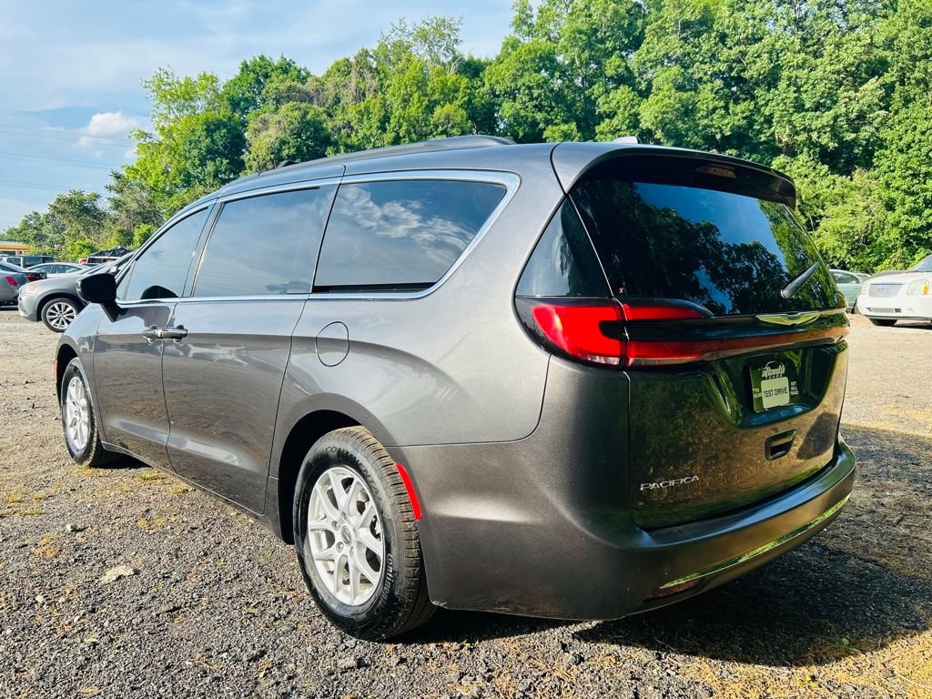 2022 Chrysler Pacifica Touring-L