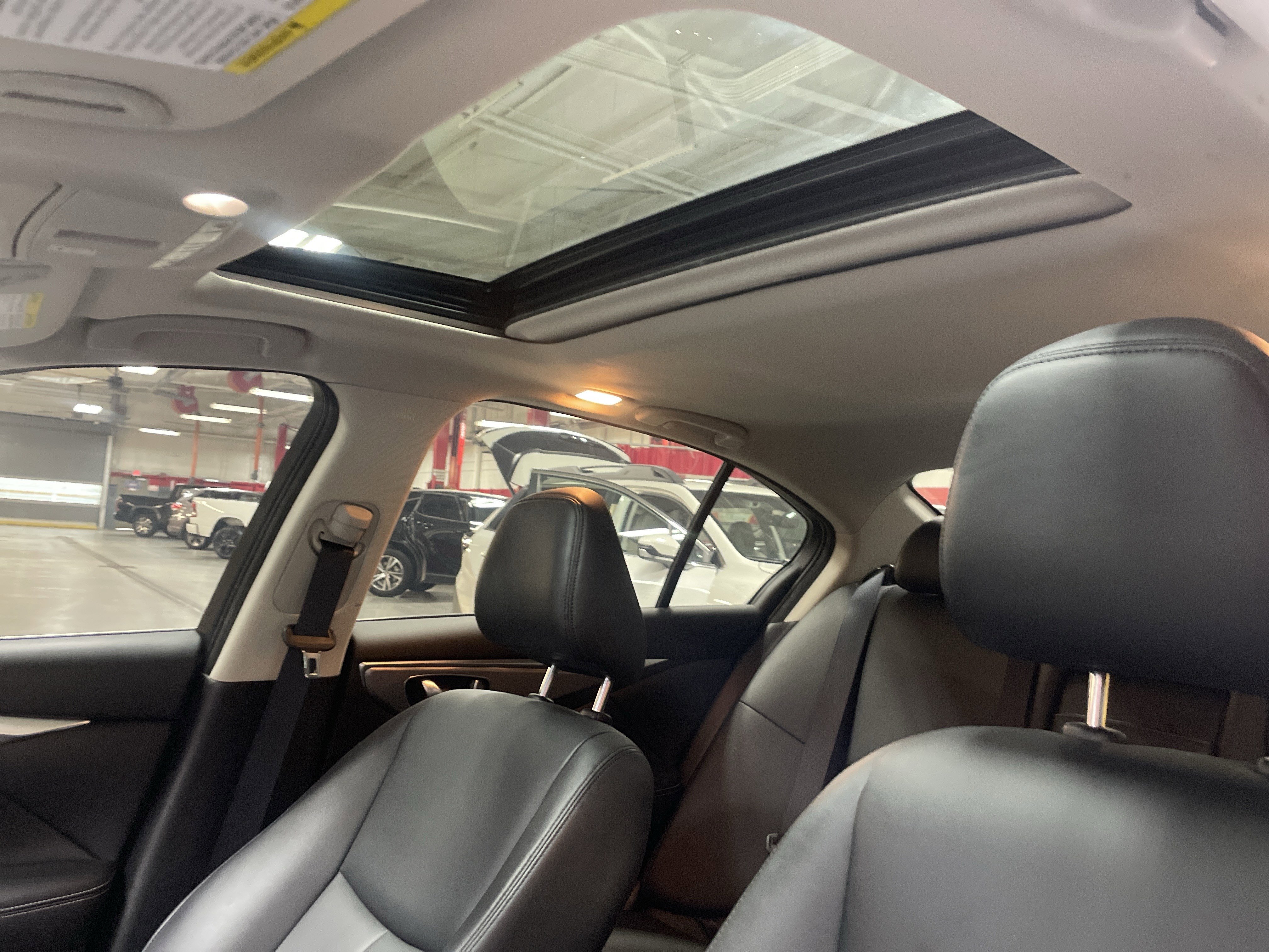 2016 INFINITI Q50 Premium