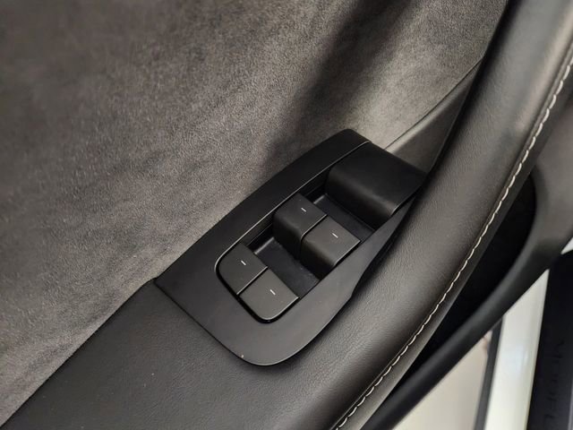 2024 Tesla Model Y Performance