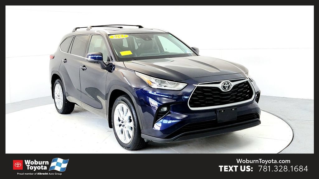 Used 2023 Toyota Highlander Limited