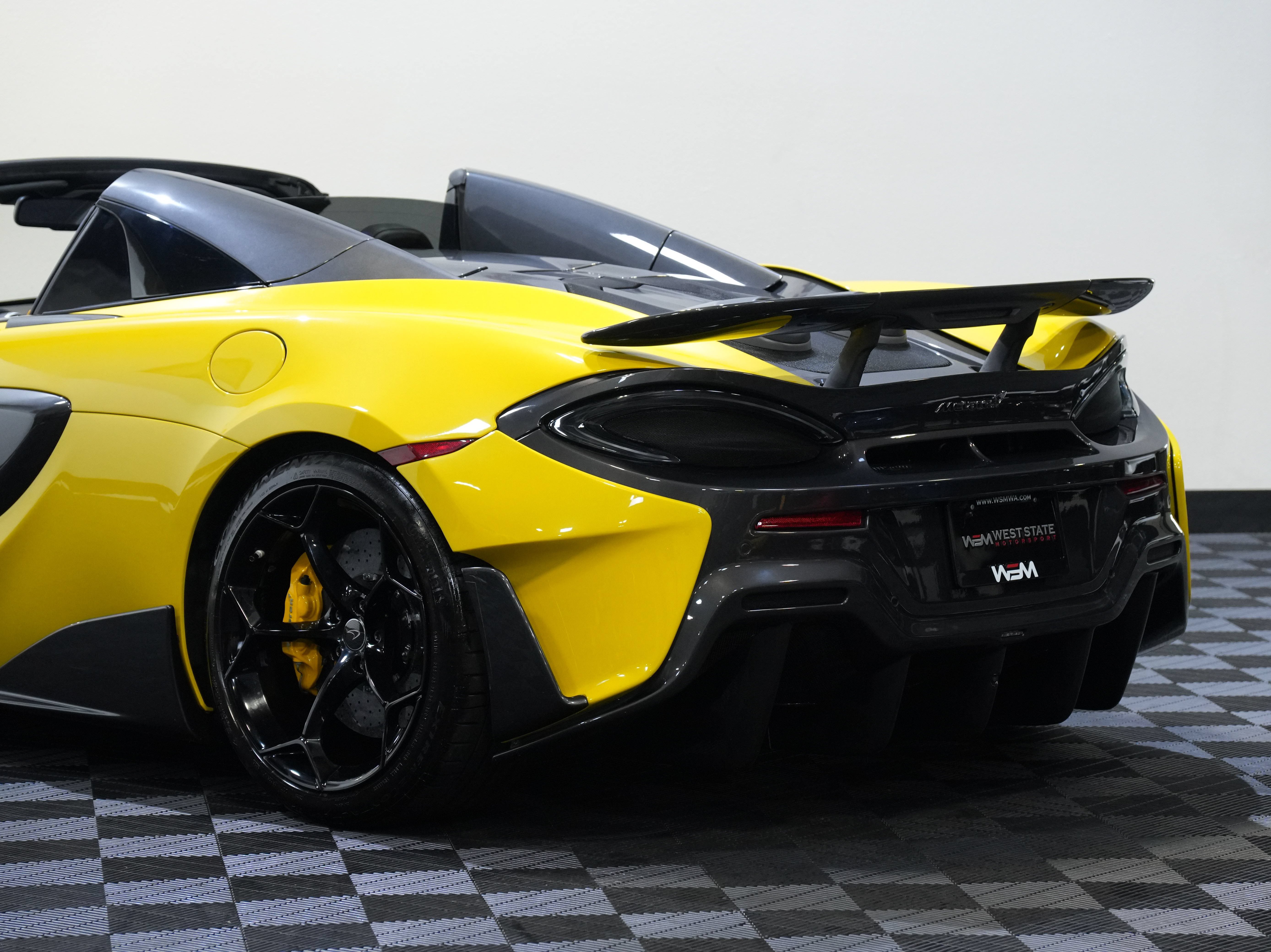 Used 2020 McLaren 600LT Spider photo 18