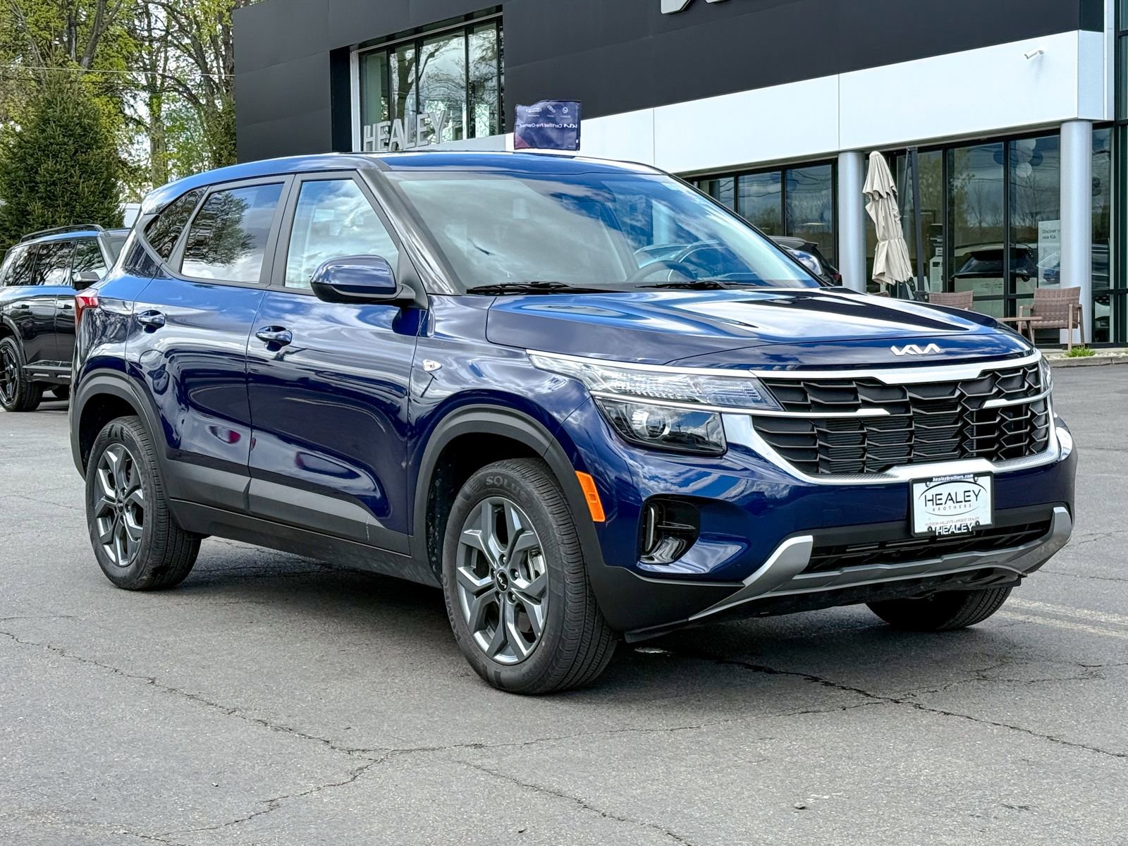 Certified 2025 Kia Seltos LX