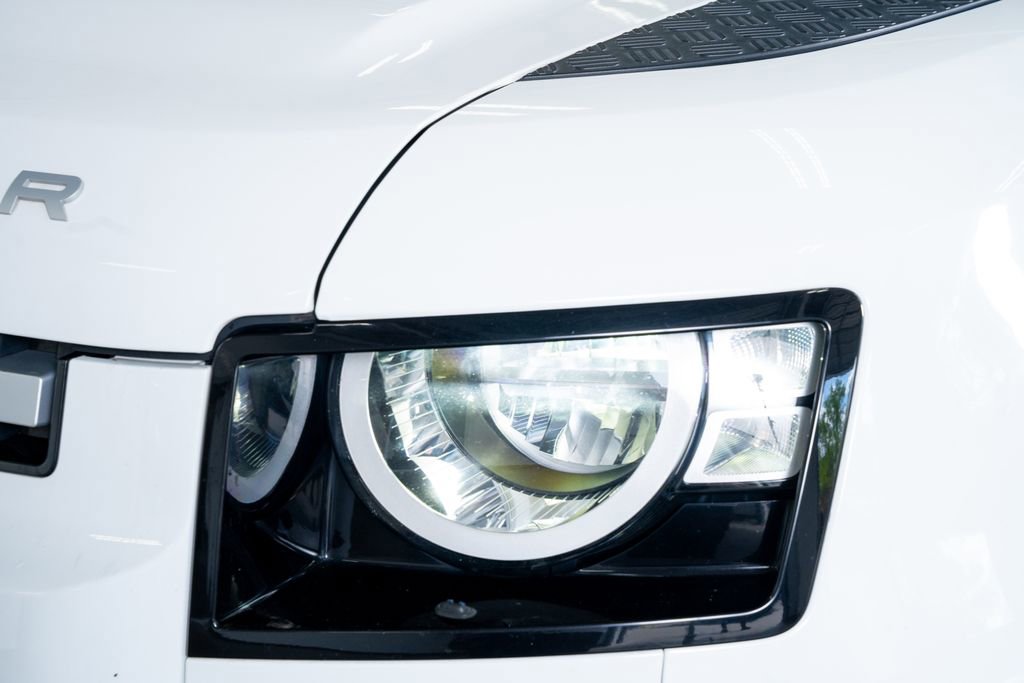 2022 Land Rover Defender 90 S