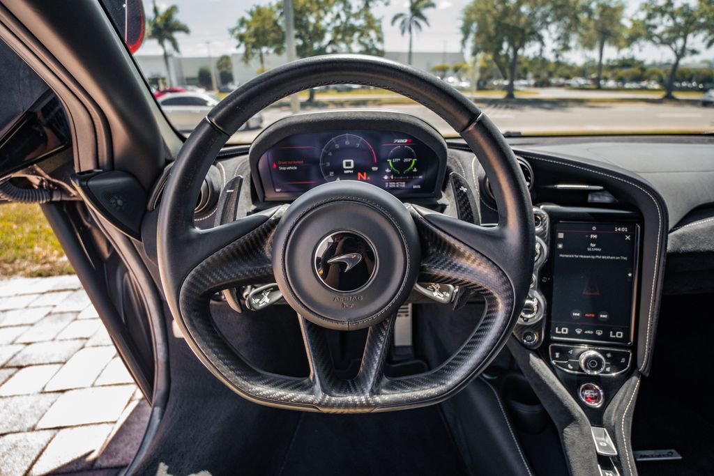 Used 2021 McLaren 720S Performance photo 24