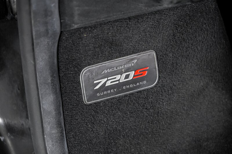 Used 2020 McLaren 720S Performance photo 22