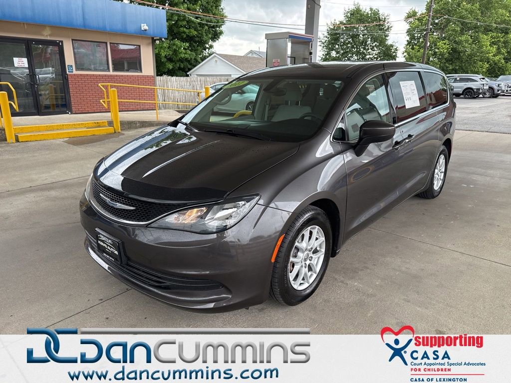 Used 2017 Chrysler Pacifica Touring