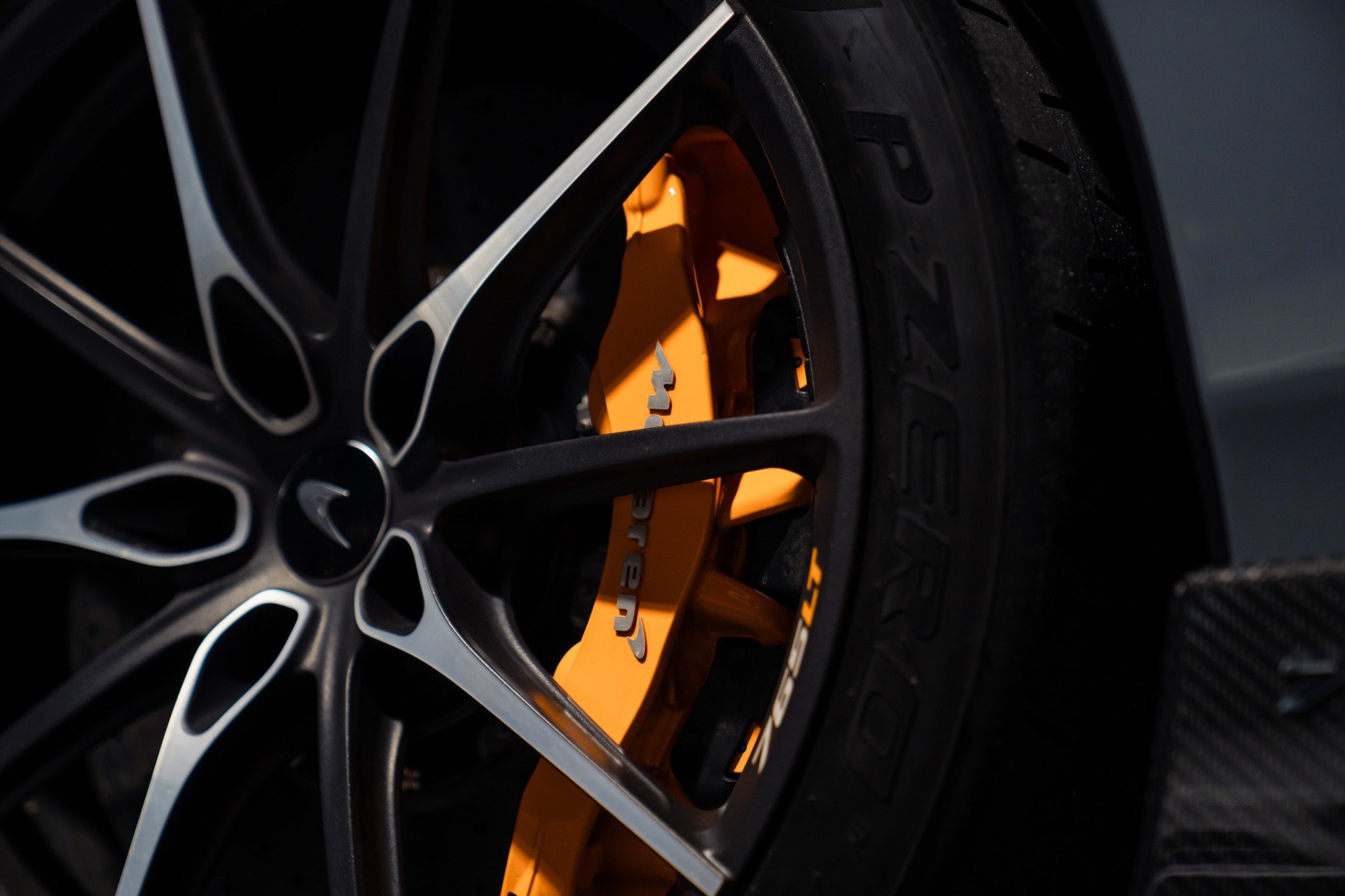 Used 2021 McLaren 765LT photo 9