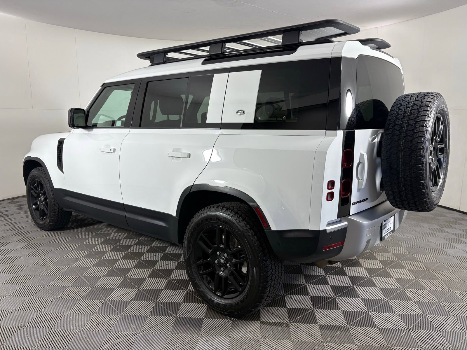 2024 Land Rover Defender 110 S