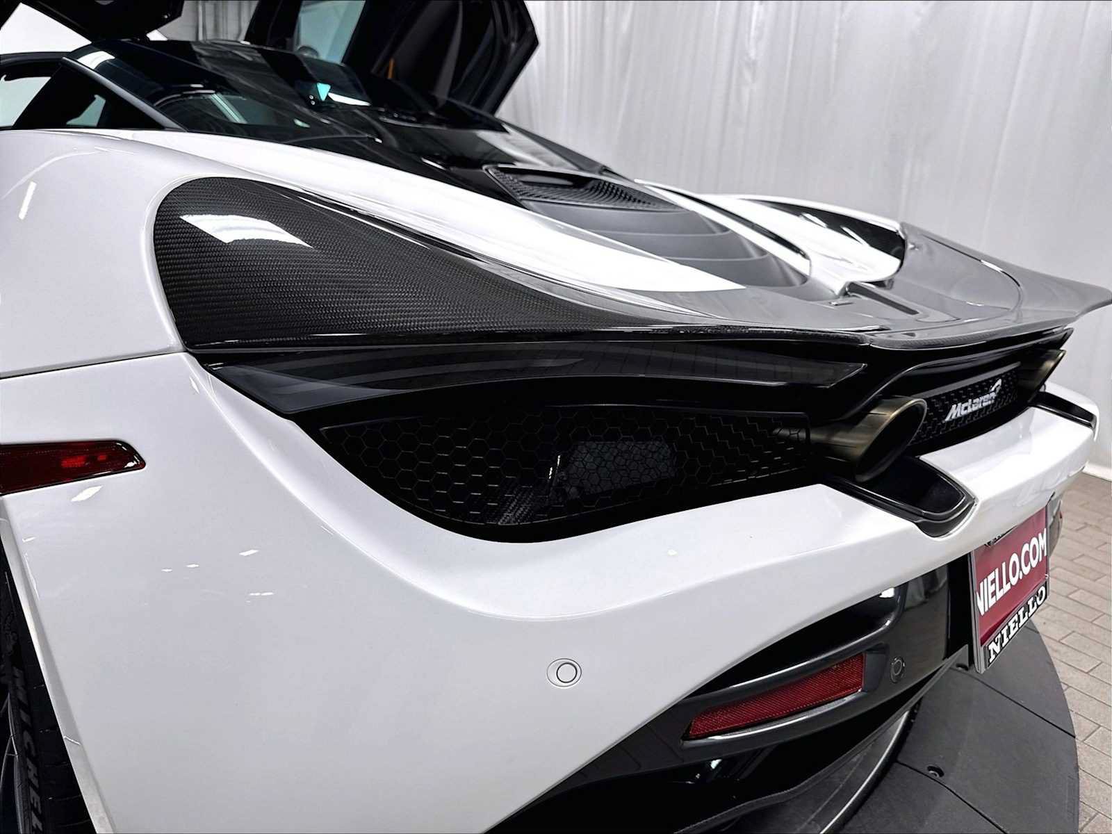 Used 2019 McLaren 720S photo 31