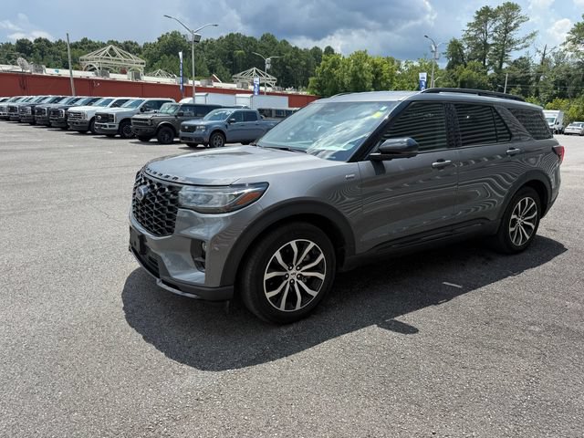 Used 2025 Ford Explorer ST-Line
