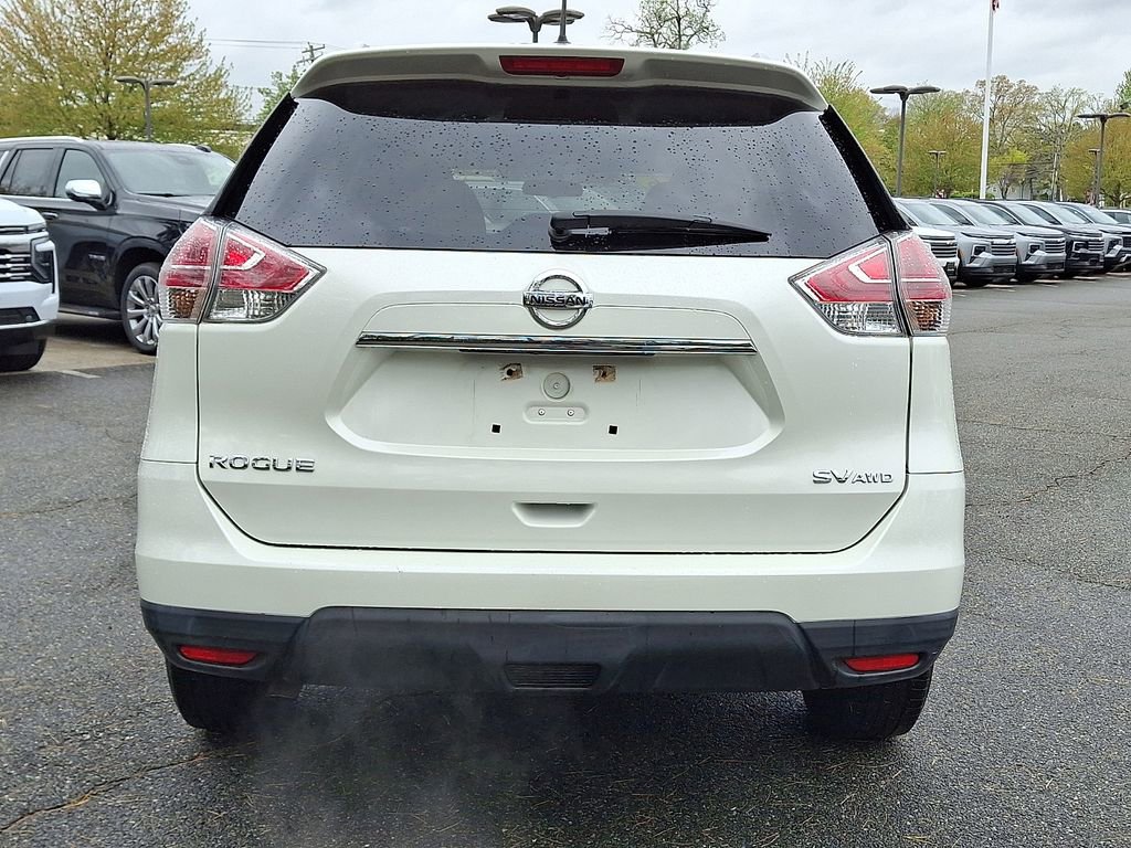 2016 Nissan Rogue SV