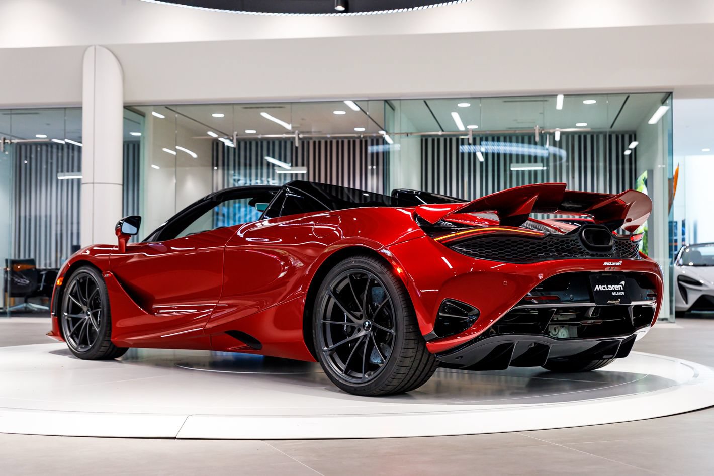 Used 2027 McLaren 750S Spider photo 29