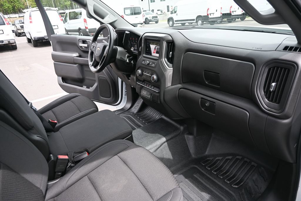 2025 Chevrolet Silverado 1500 W/T