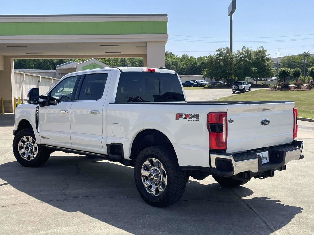 2025 Ford F350 Lariat