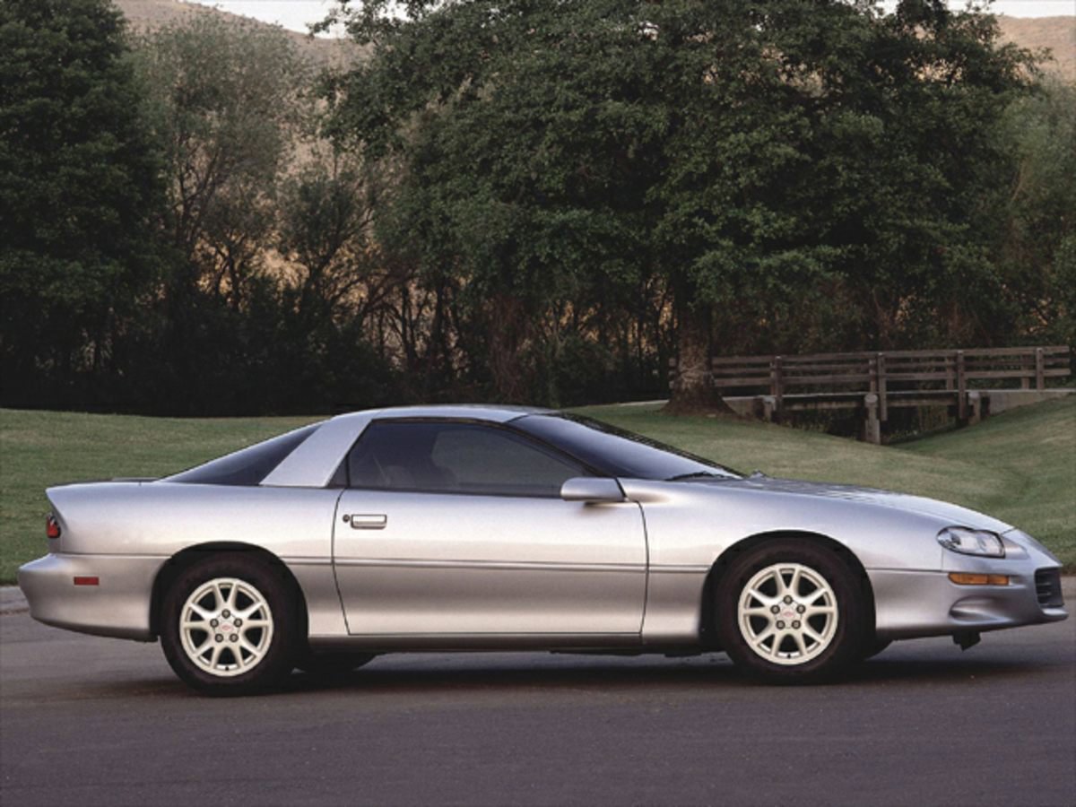Used 2000 Chevrolet Camaro Coupe w/ Sport Appearance Pkg