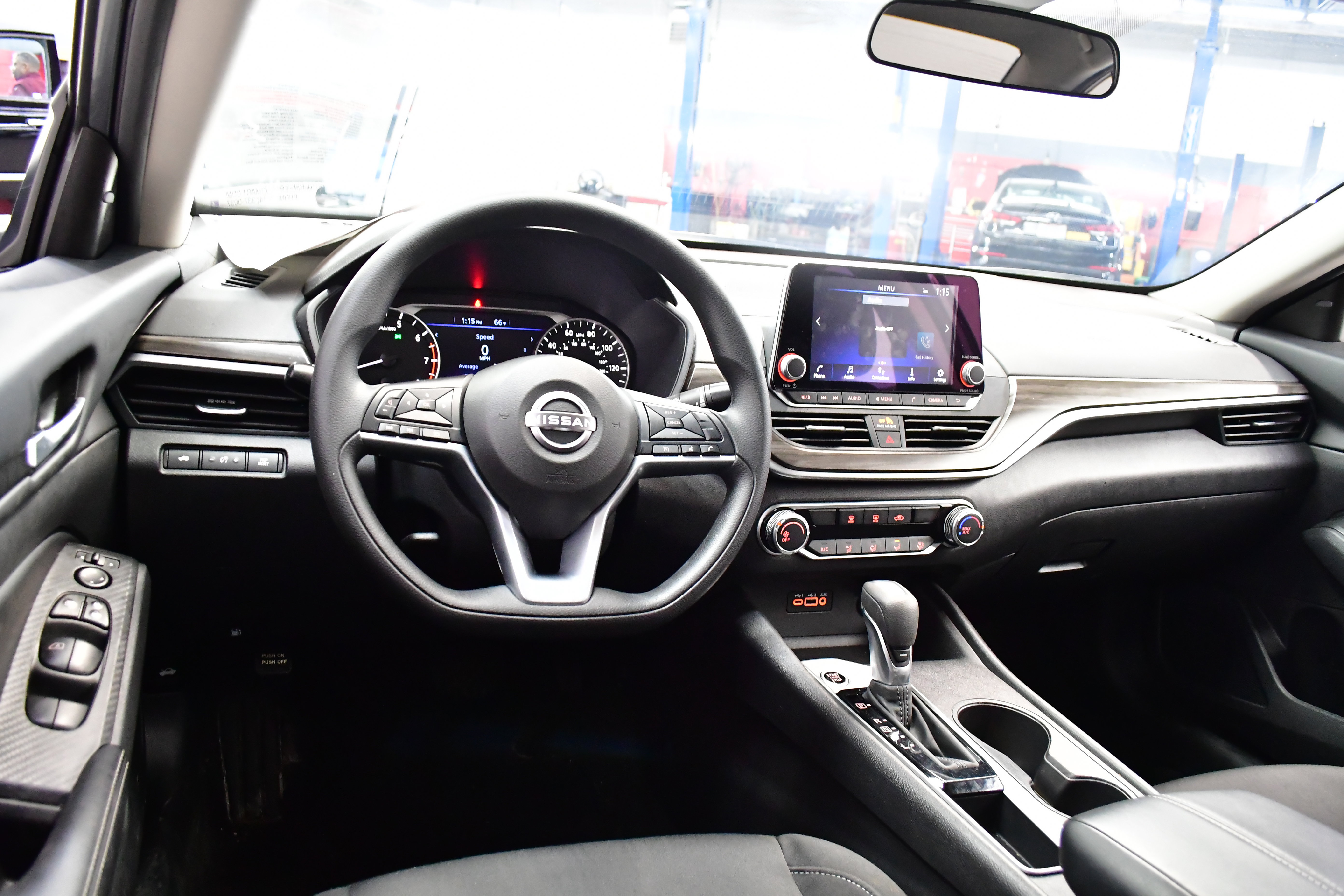 2025 Nissan Altima 2.5 SV