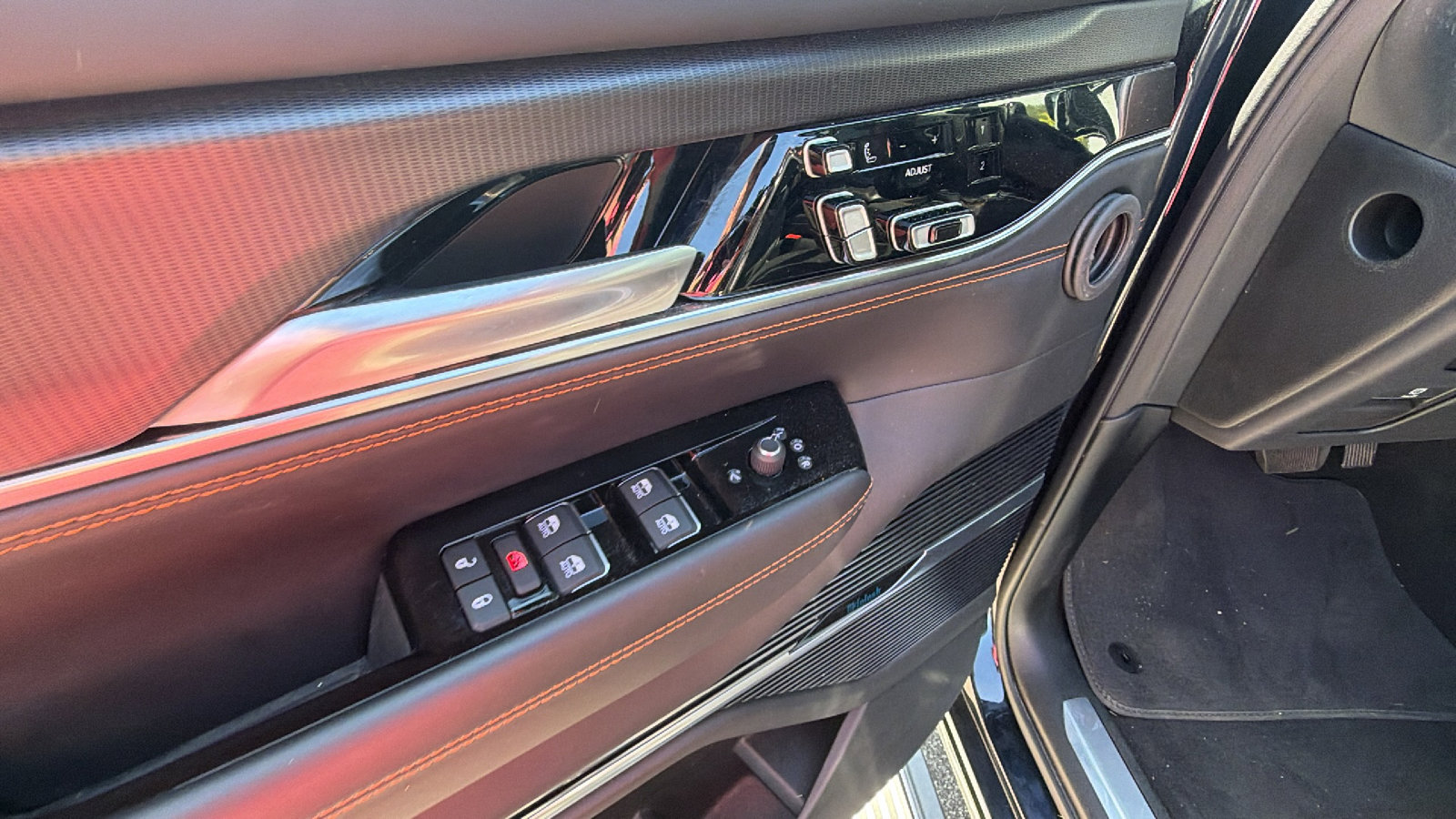 2025 Jeep Grand Wagoneer Series III