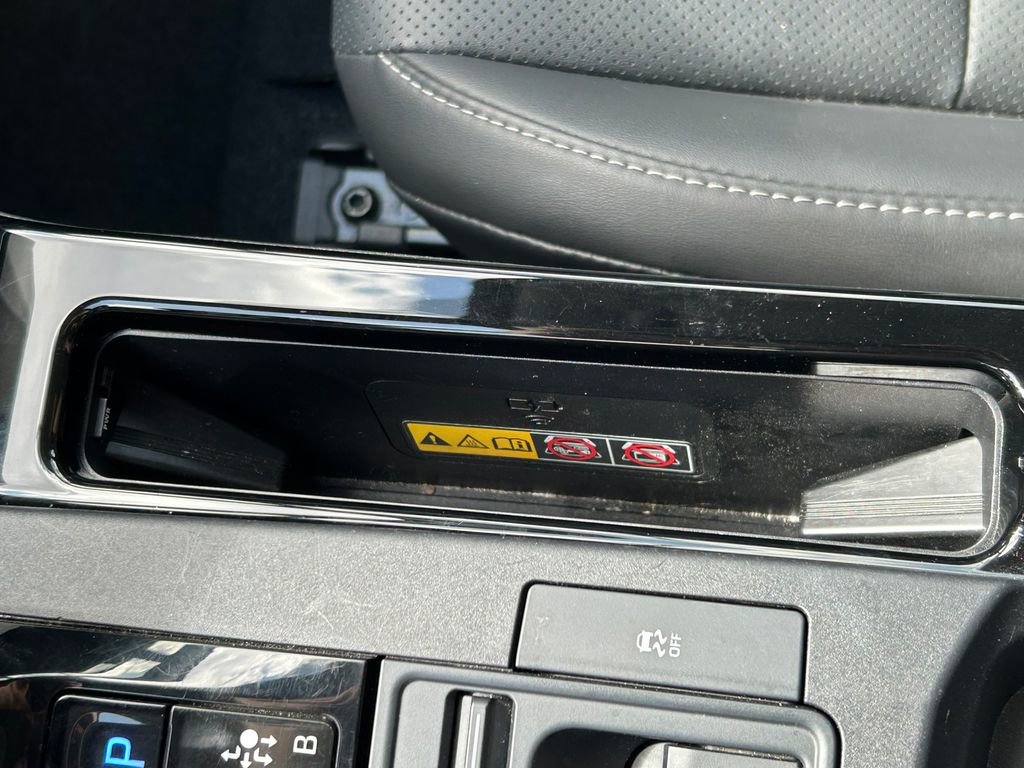 2025 Toyota Prius XLE