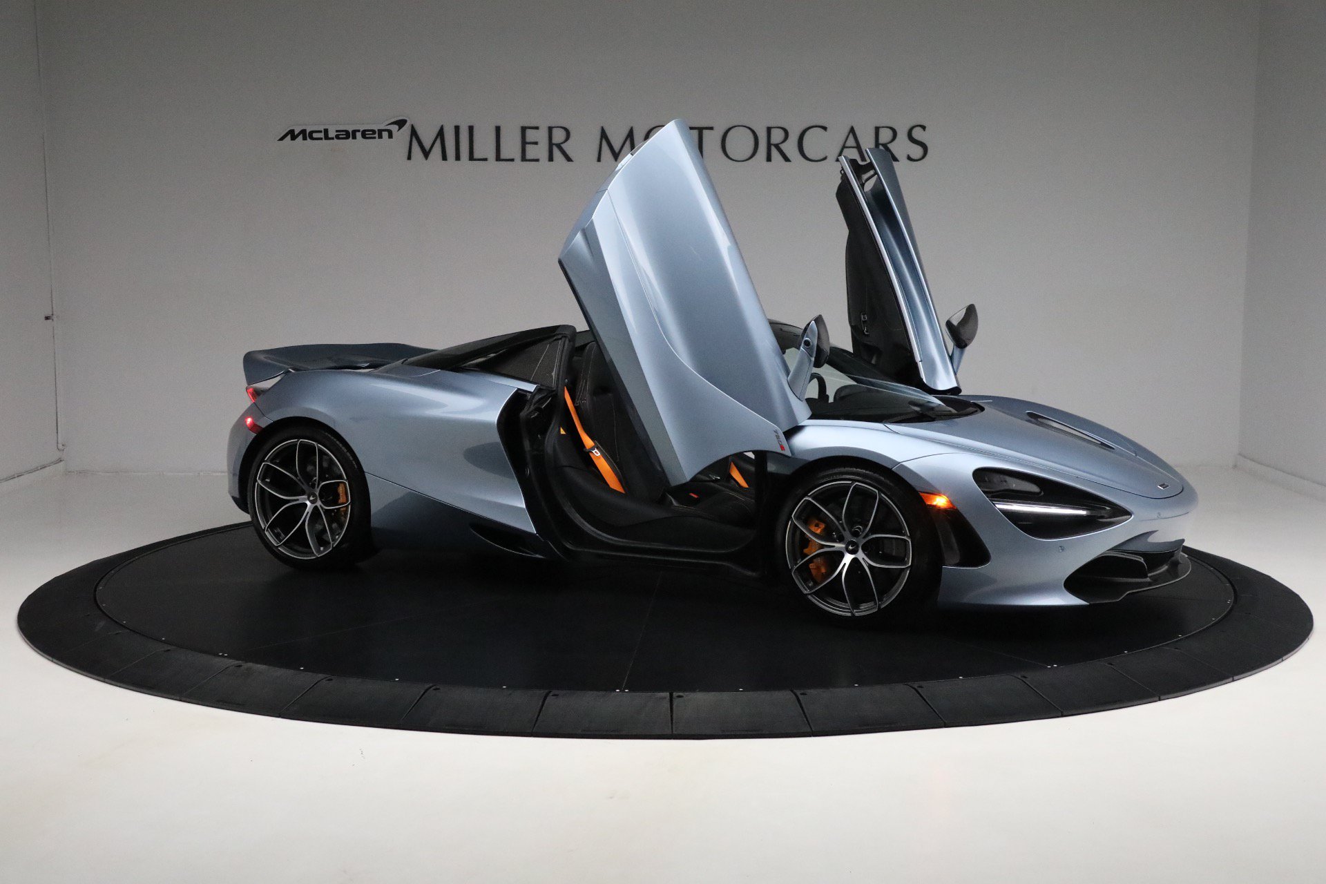 Used 2023 McLaren 720S Performance photo 23