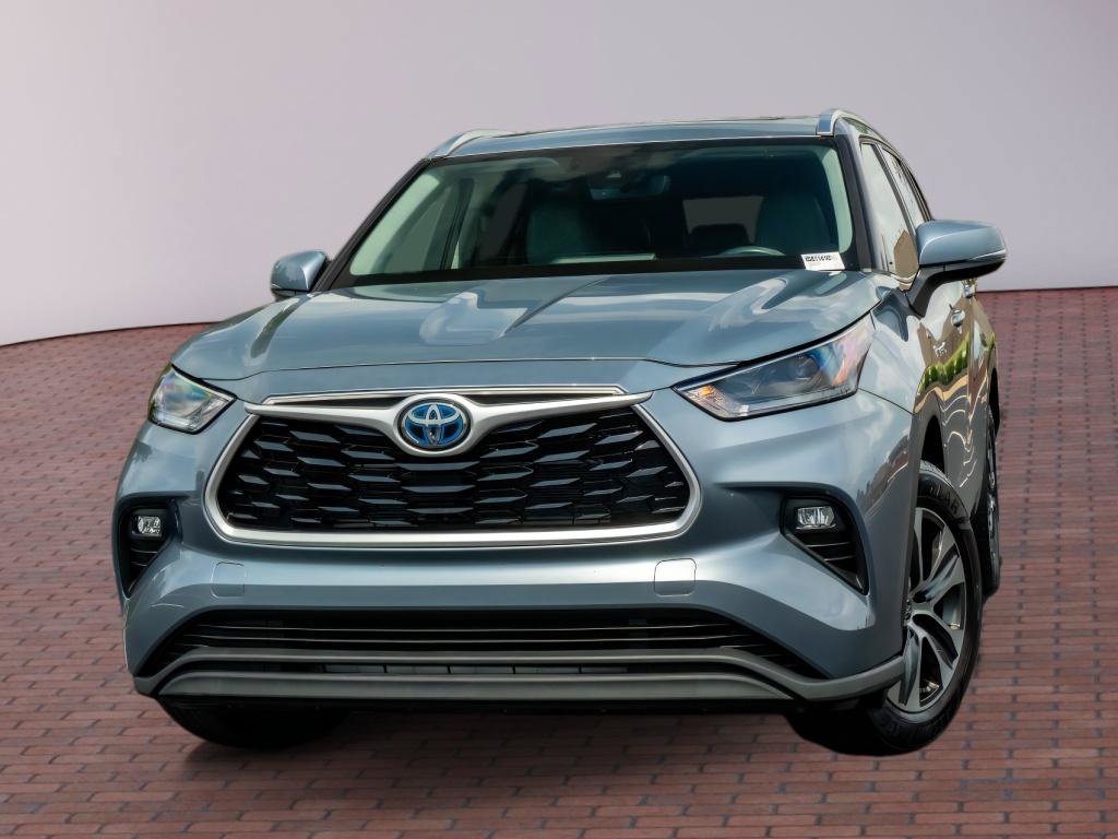 Used 2021 Toyota Highlander XLE