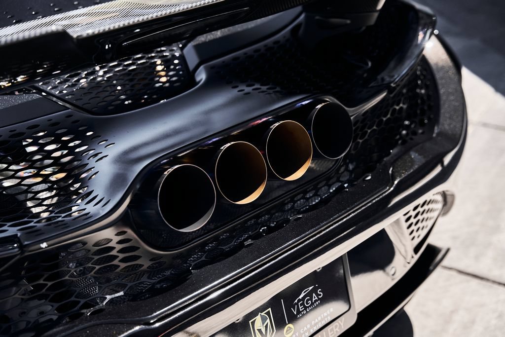 Used 2022 McLaren 765LT photo 16
