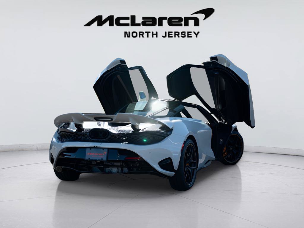 New 2026 McLaren 750S photo 10