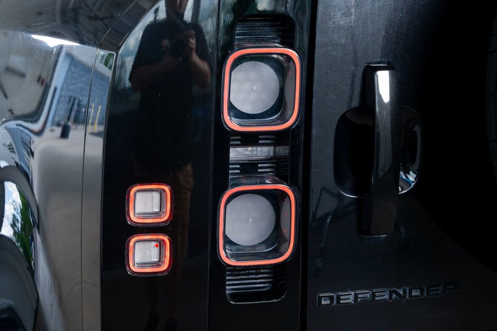 2023 Land Rover Defender 110 X