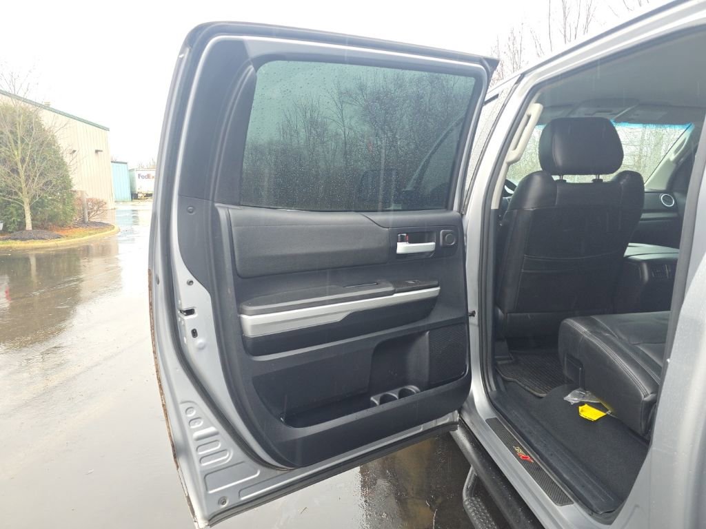 2015 Toyota Tundra SR5