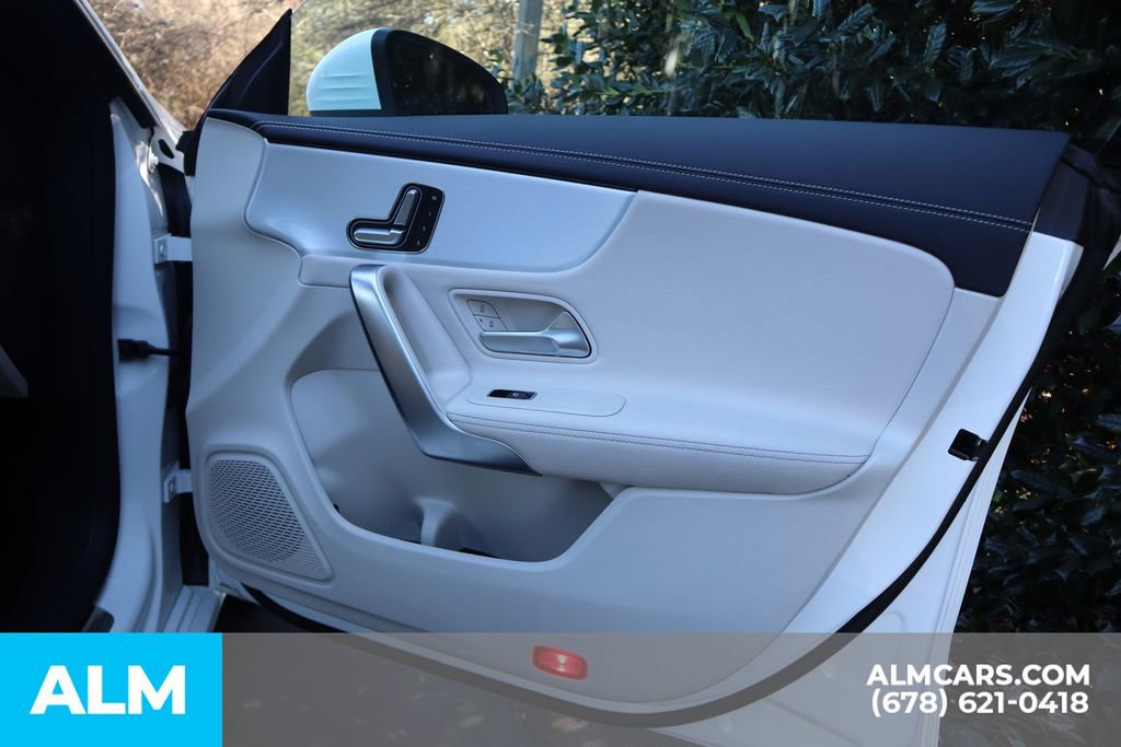 2025 Mercedes-Benz CLA 250