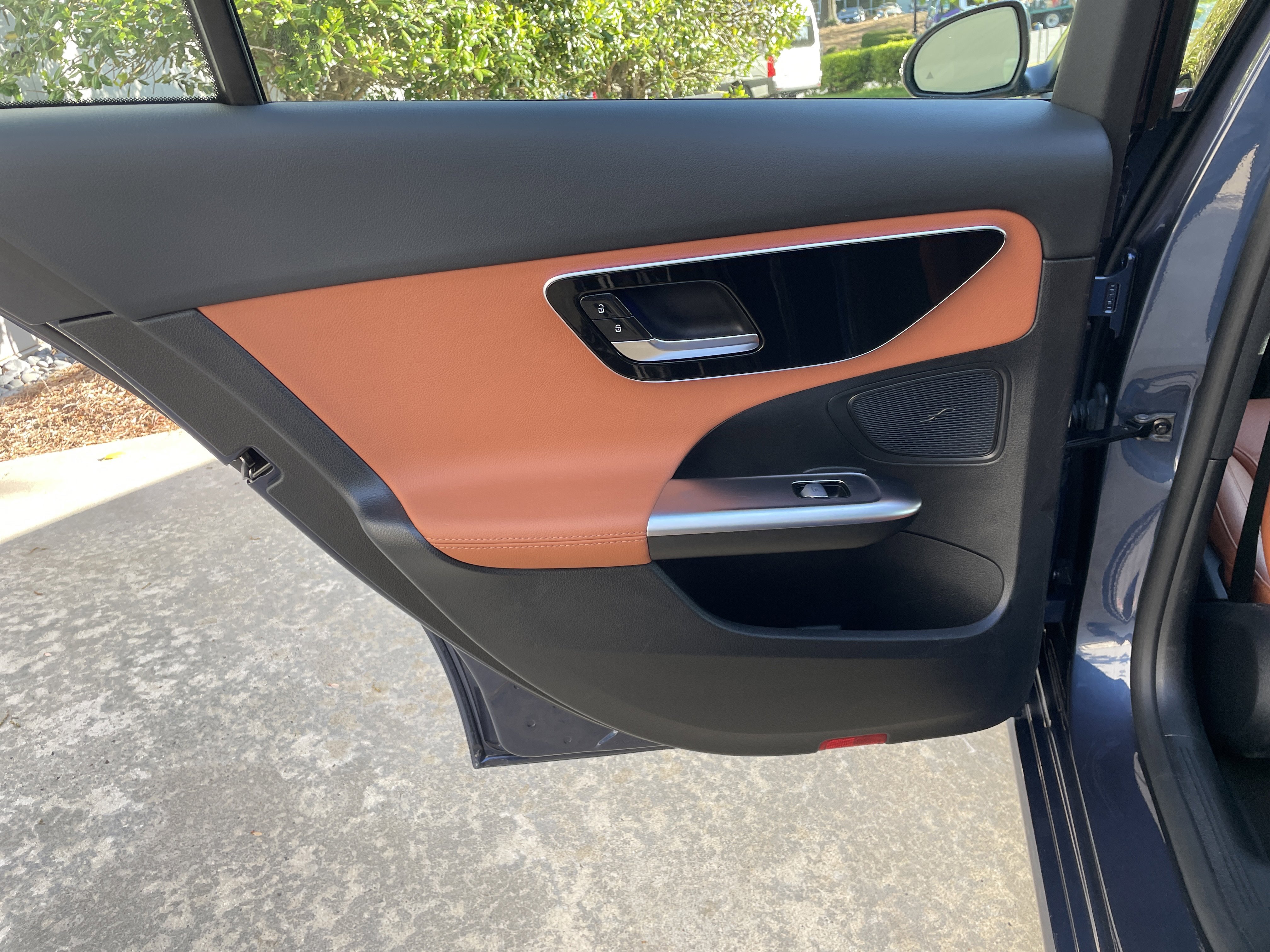 2025 Mercedes-Benz C 300 Sedan